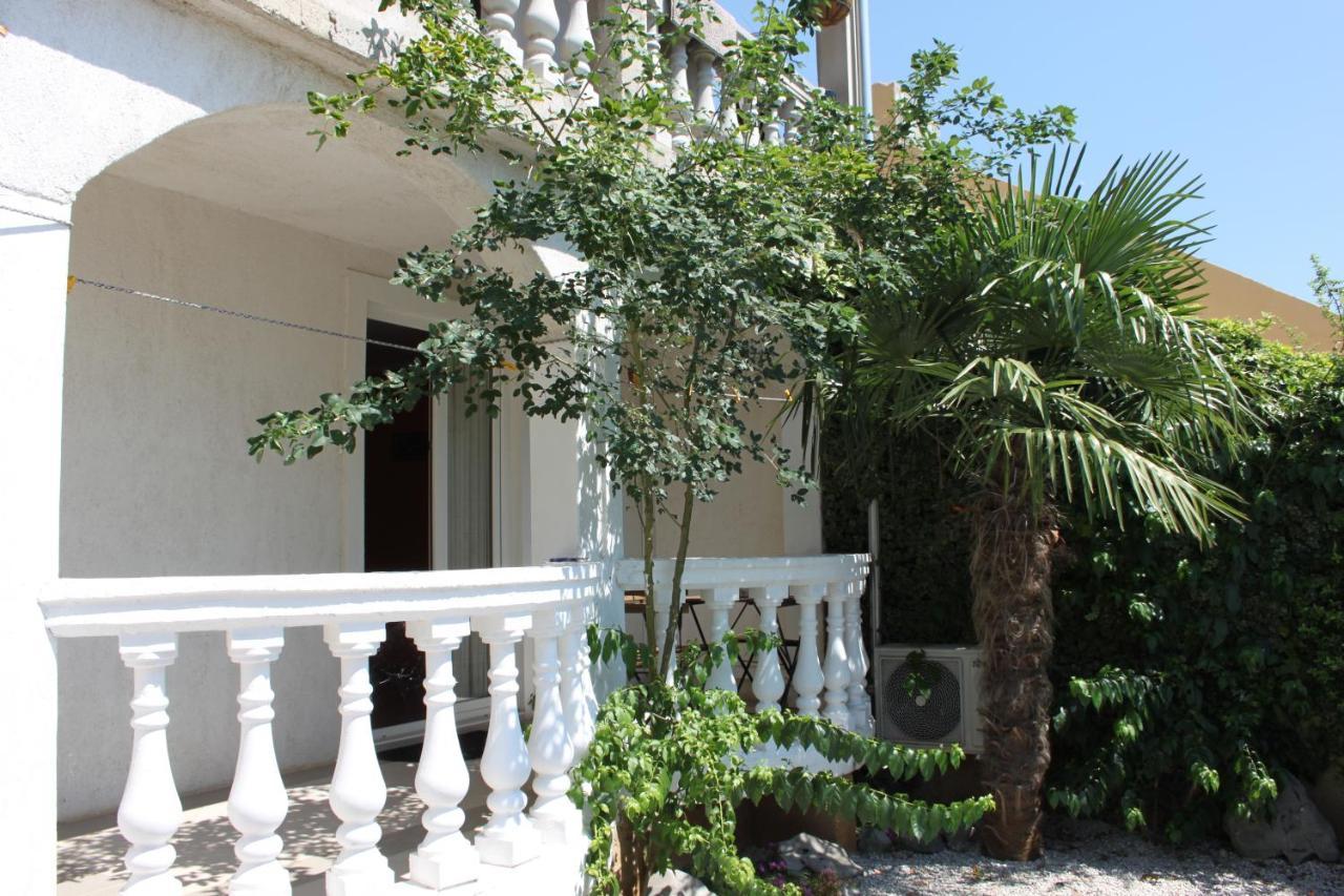 Apartmani Dieneš Novi Vinodolski Exterior foto