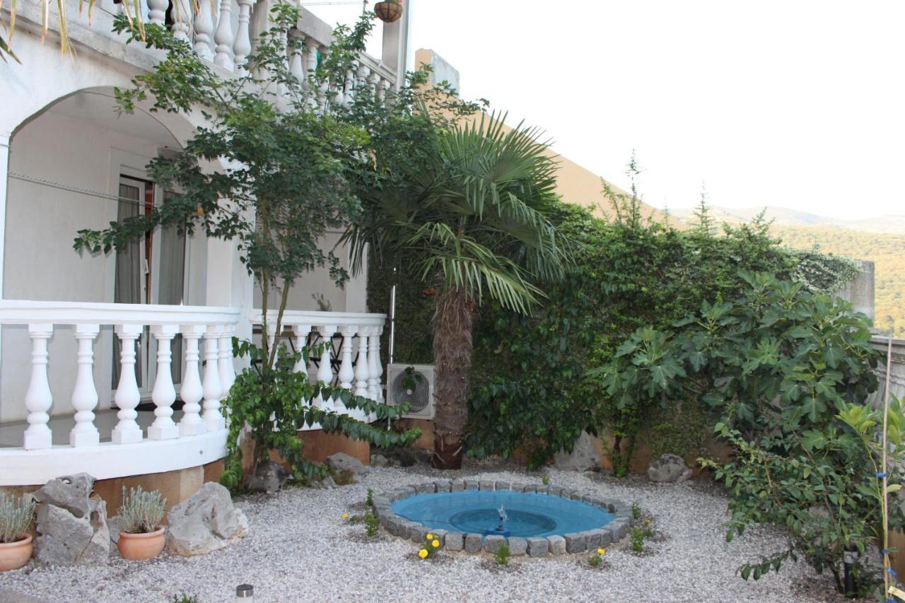 Apartmani Dieneš Novi Vinodolski Exterior foto